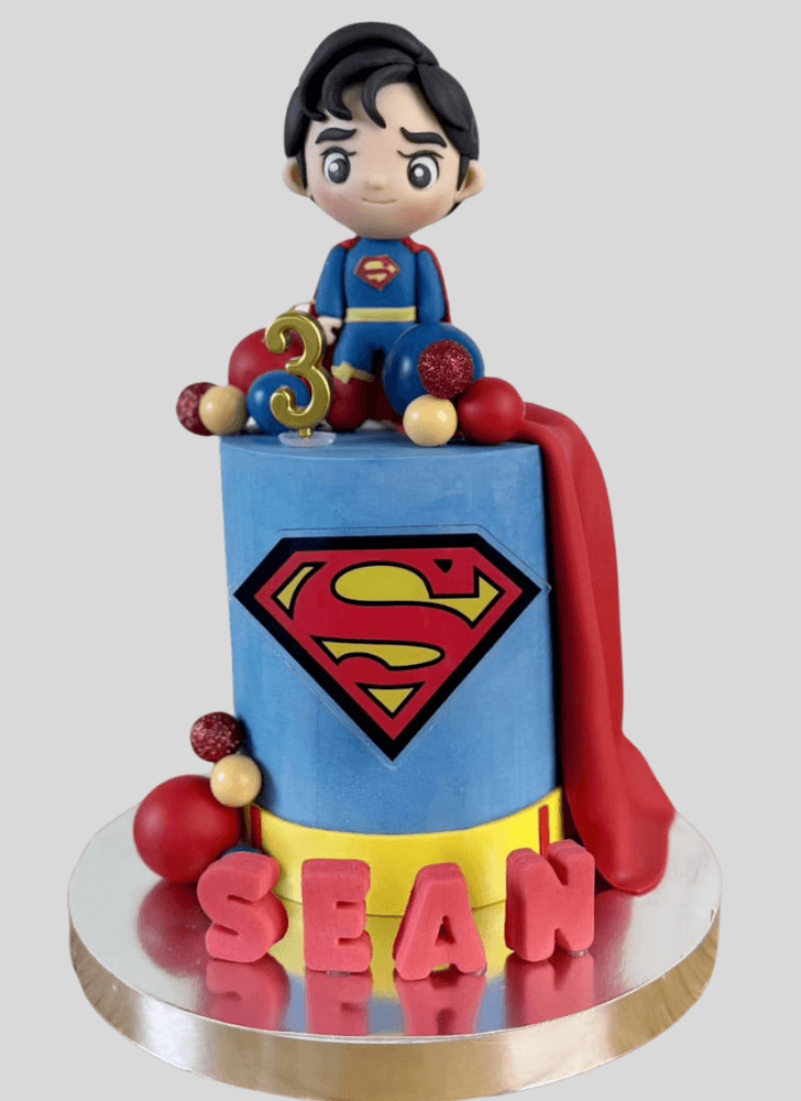 Wonderful SuperHero Cake Design