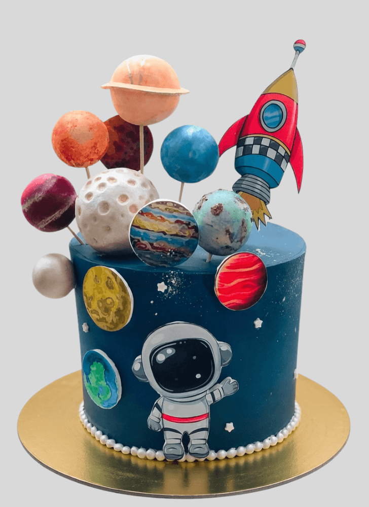 Appealing Isro Cake