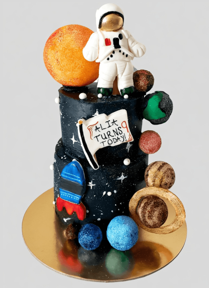Charming Isro Cake