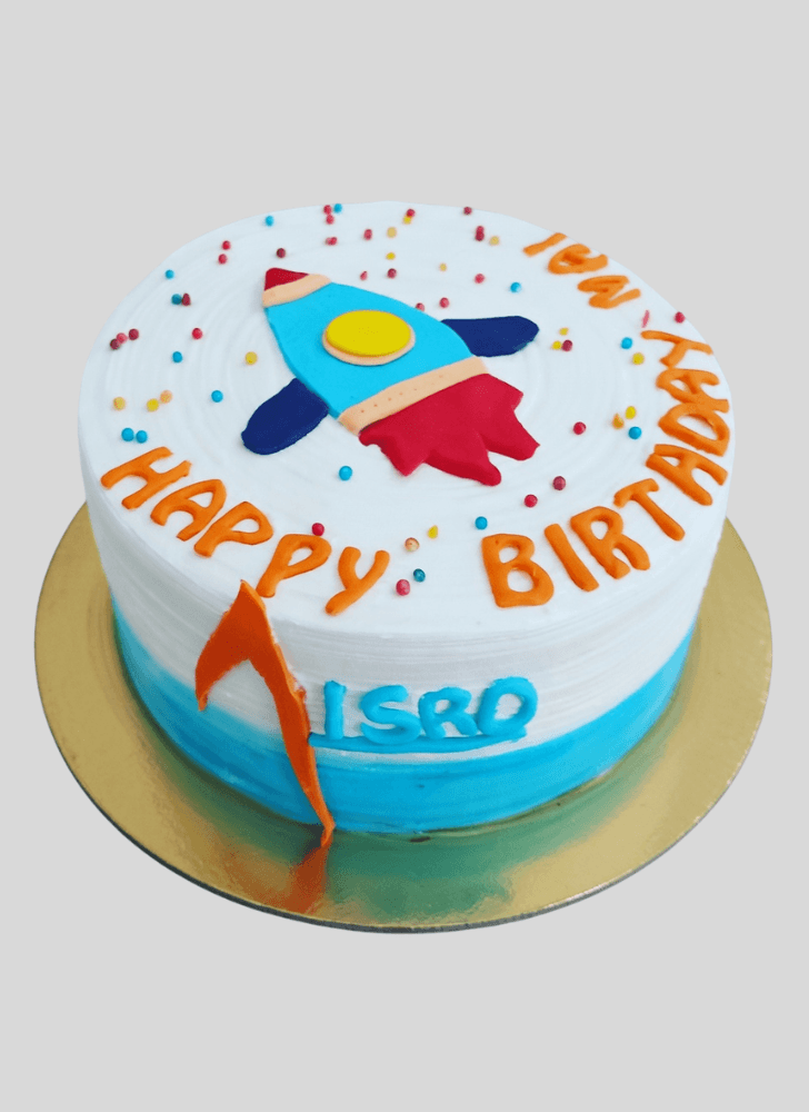 Classy Isro Cake