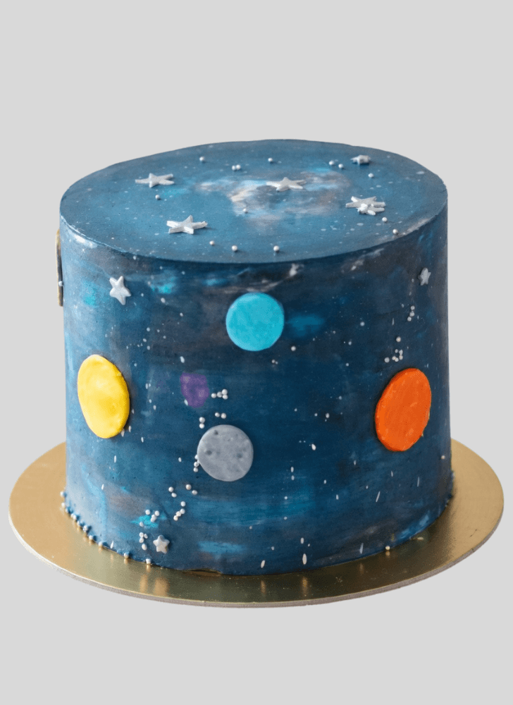 Gorgeous Isro Cake
