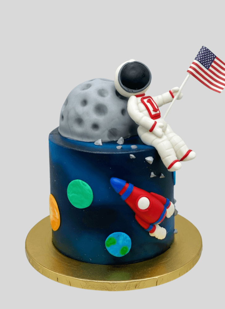Nice Isro Cake