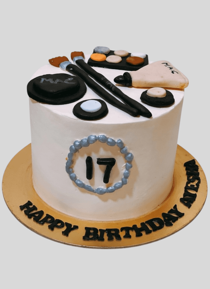 Grand MAC Makeup Cake