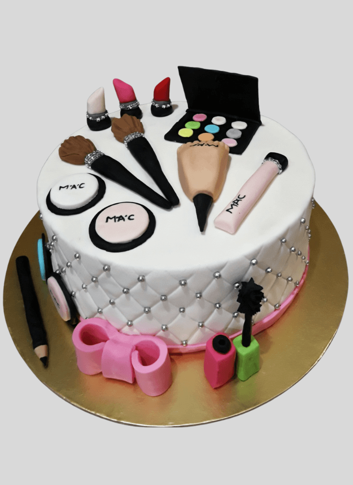 Pleasing MAC Makeup Cake