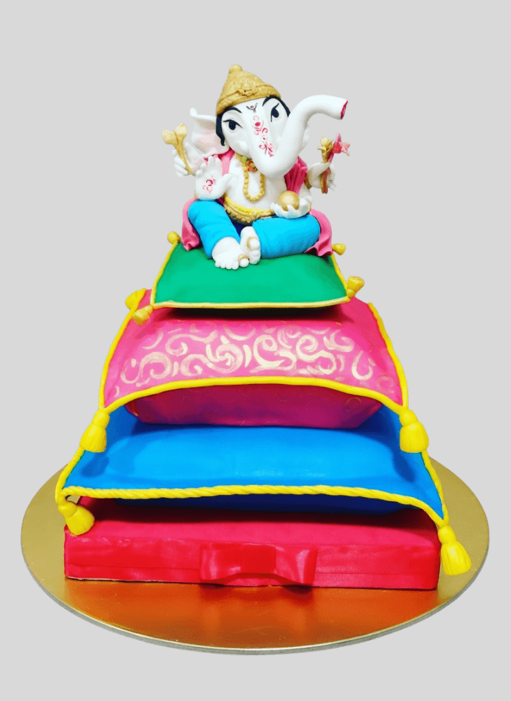 Ideal Ganesh Cake