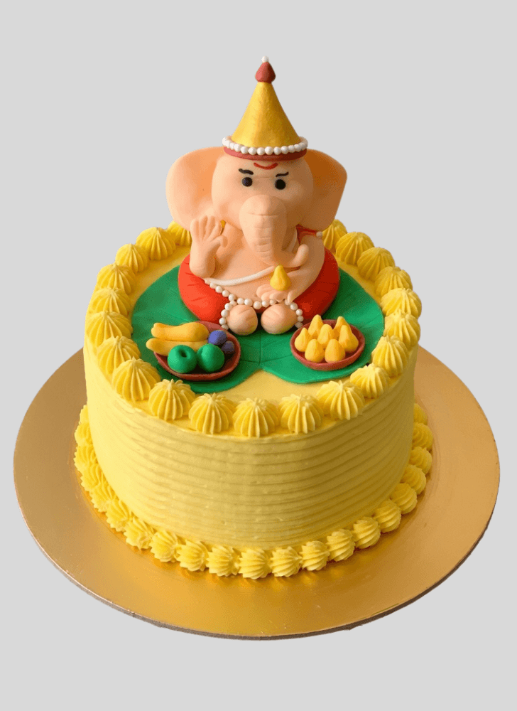 Splendid Ganesh Cake