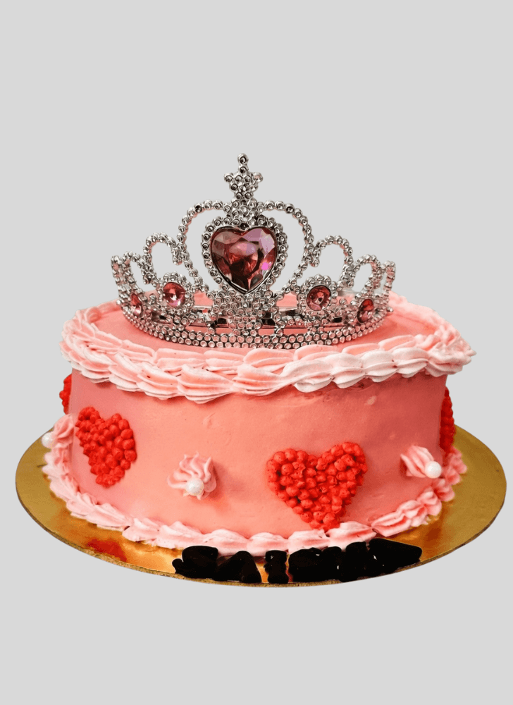 Adorable Crown Cake