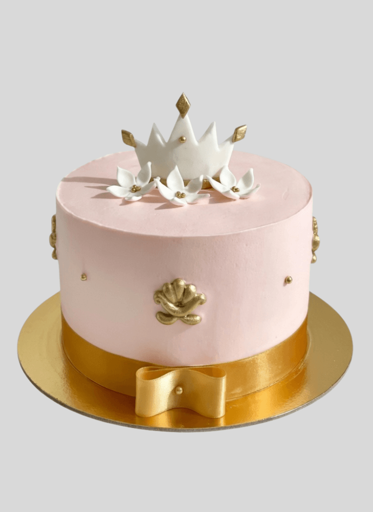 Handsome Crown Cake