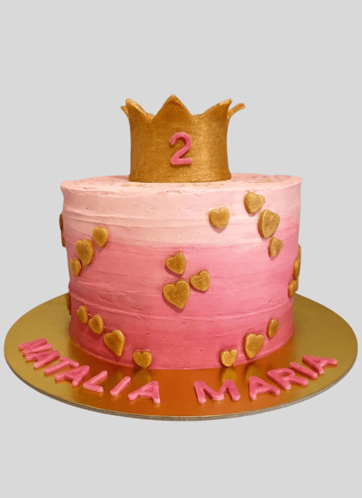Inviting Crown Cake