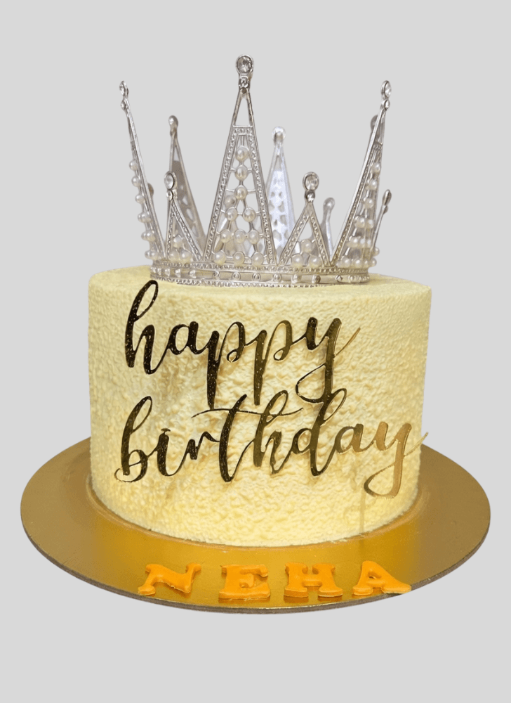 Lovely Crown Cake Design