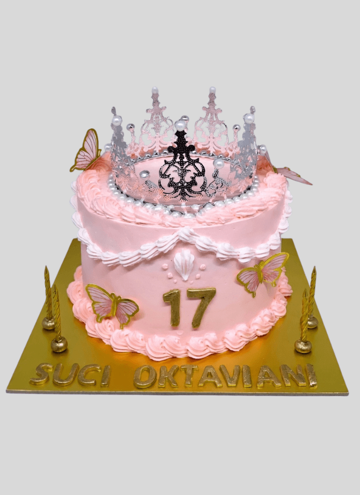 Pleasing Crown Cake