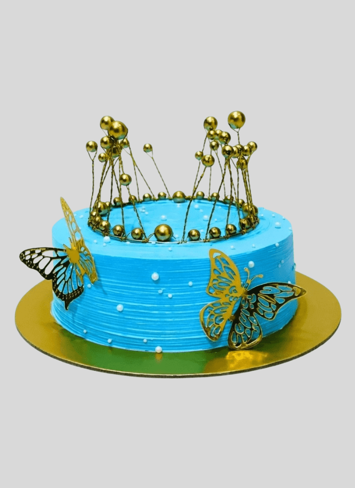 Shapely Crown Cake
