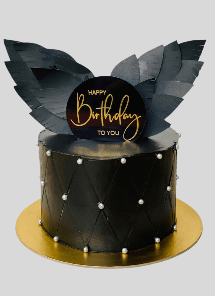 Exquisite Wing Cake