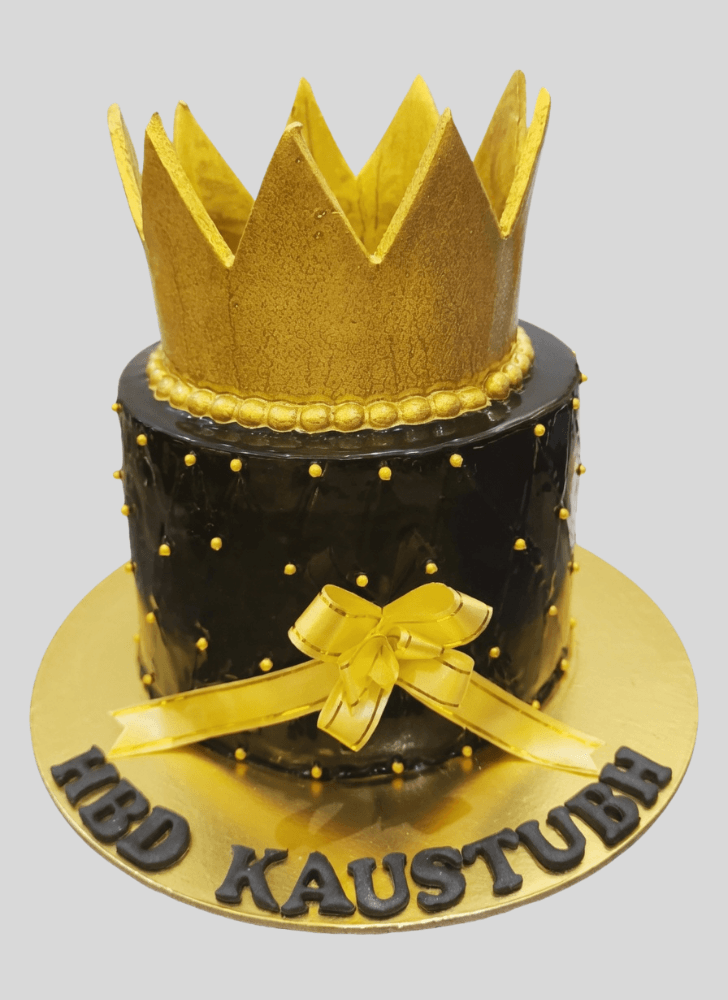 Mesmeric King Crown Cake