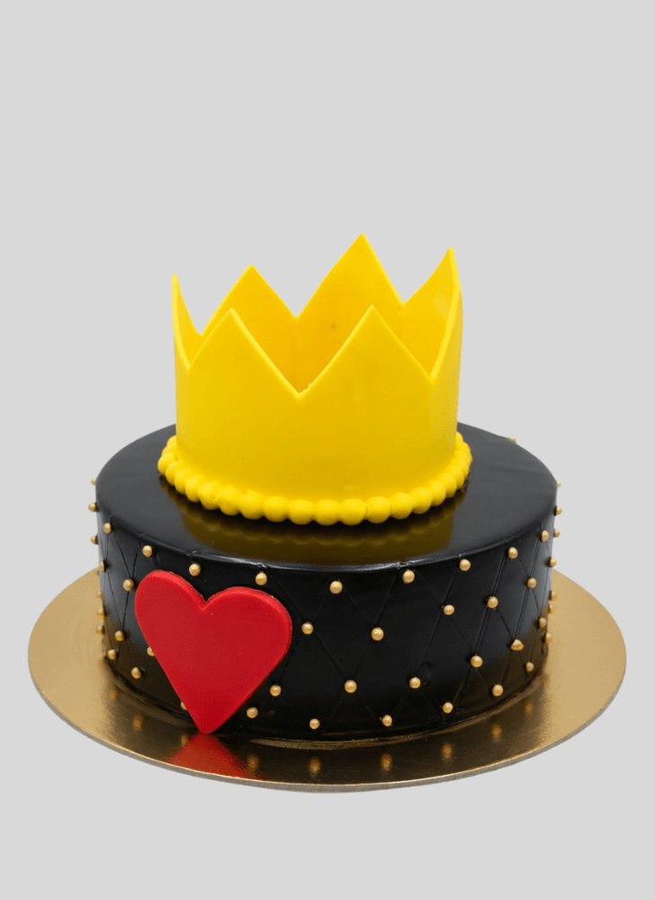 Pretty King Crown Cake