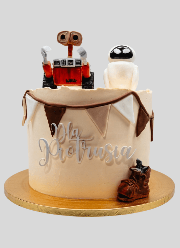 Comely Wall-E Cake