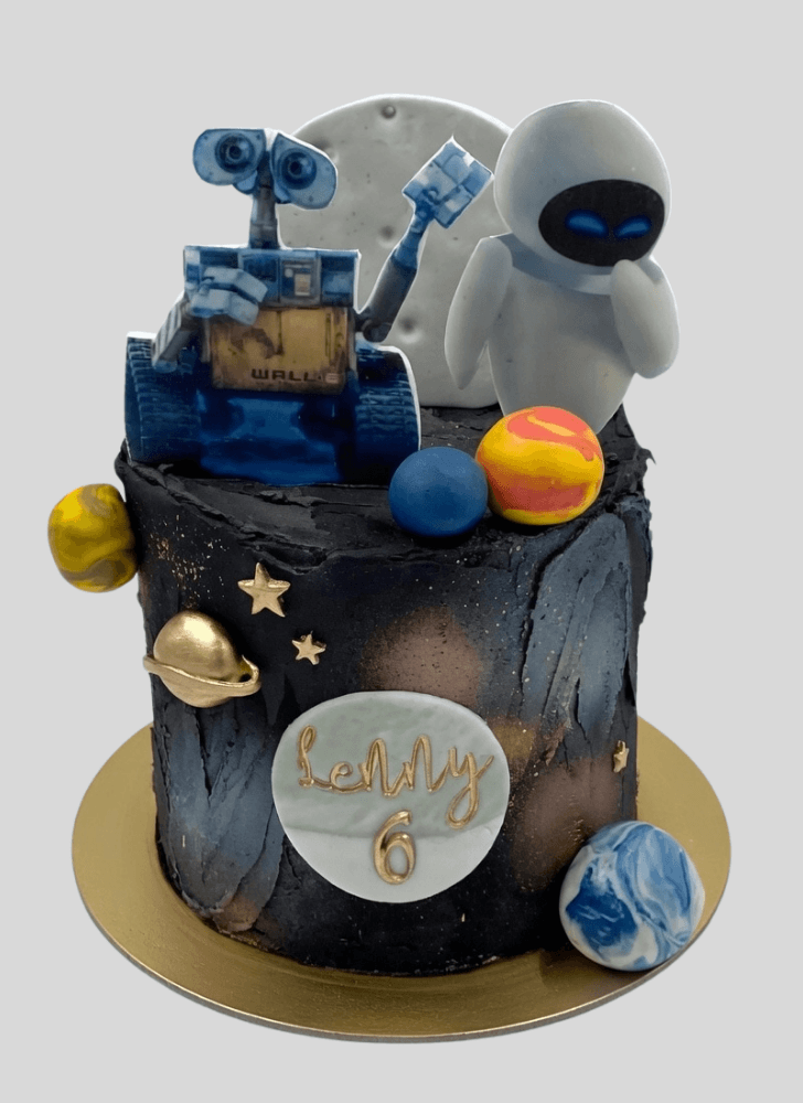 Excellent Wall-E Cake