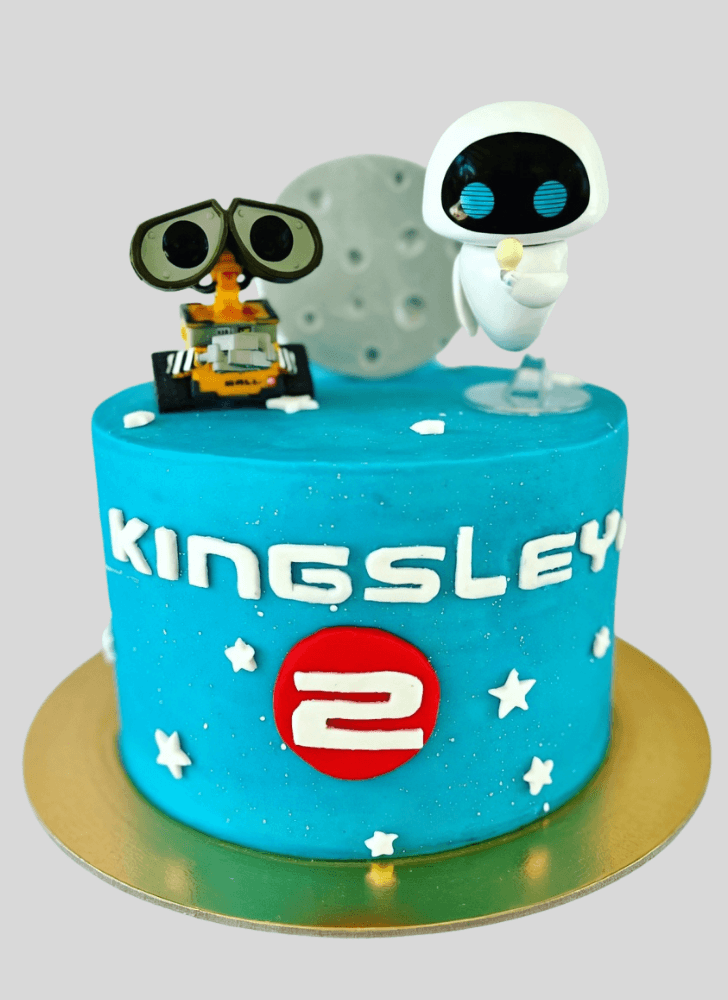 Inviting Wall-E Cake