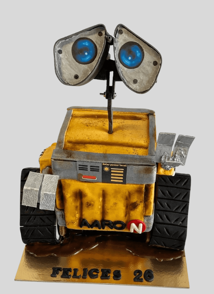 Pretty Wall-E Cake