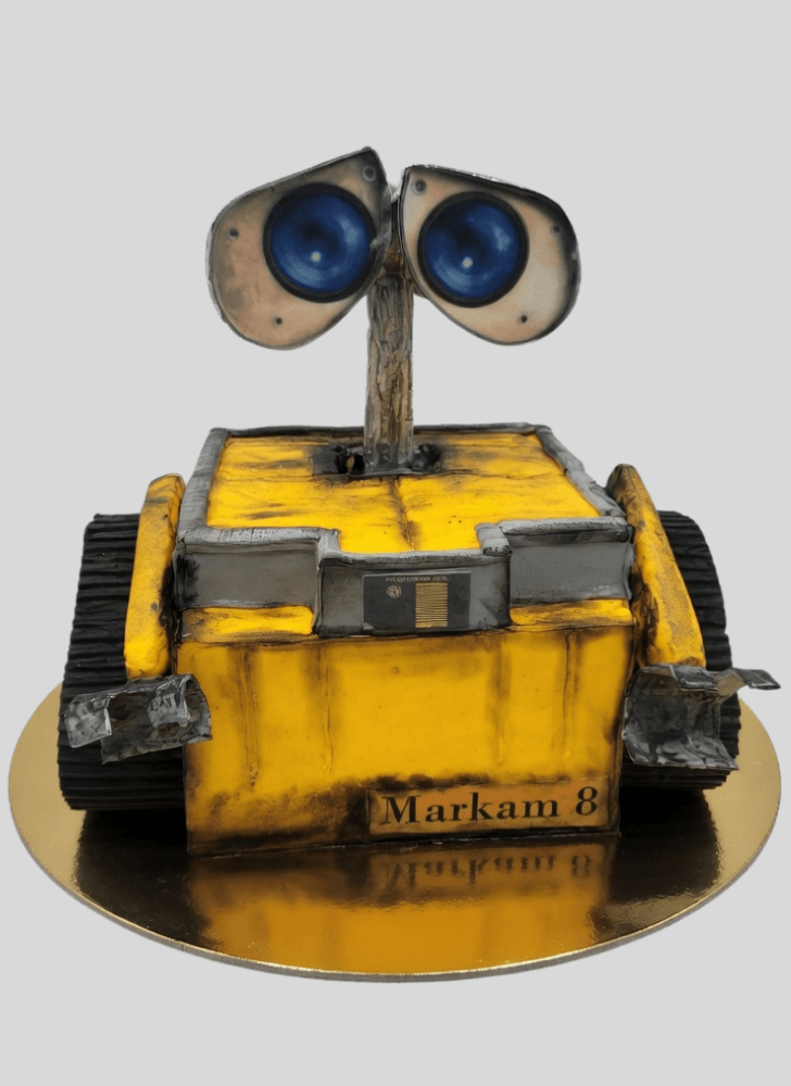 Resplendent Wall-E Cake