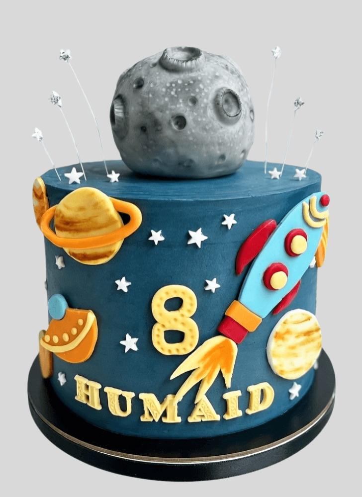 Good Looking Space Cake