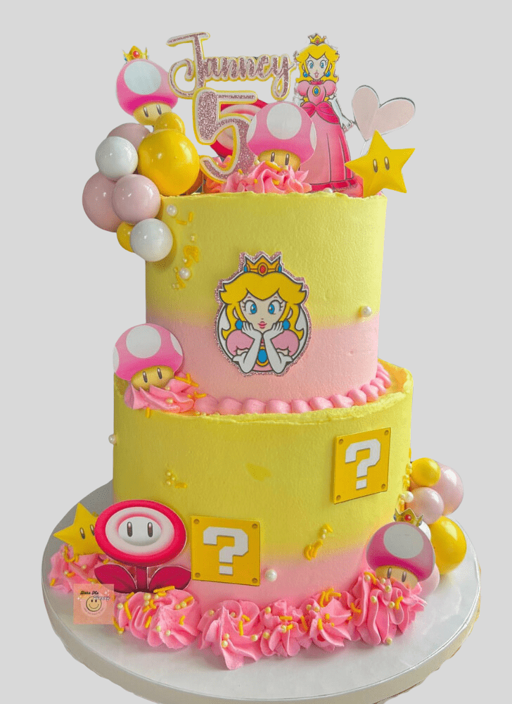 Nice Princess Peach Cake