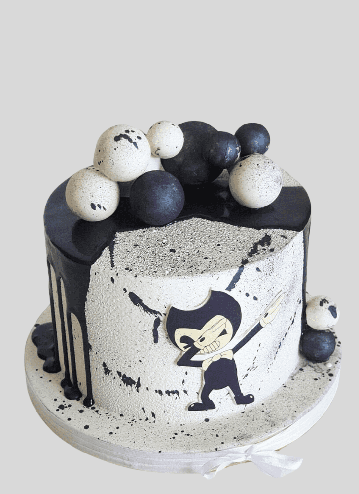 Comely Bendy Cake