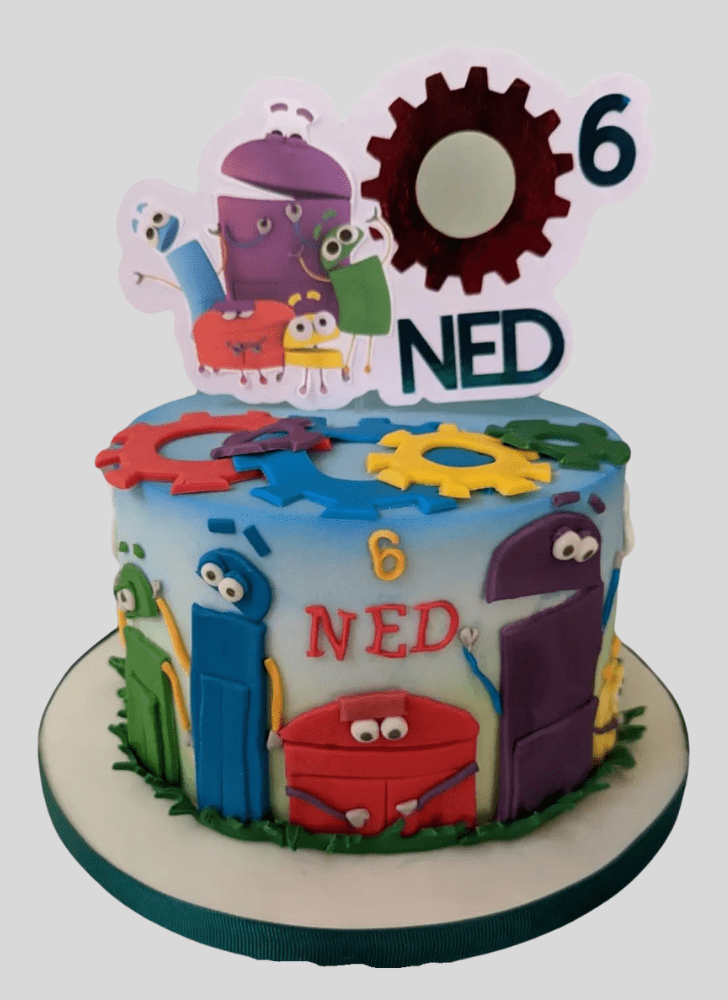 Mesmeric Storybots Cake