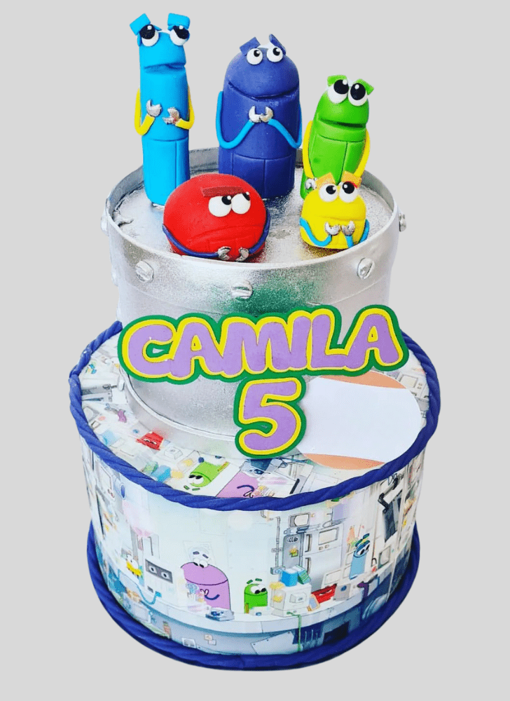 Nice Storybots Cake