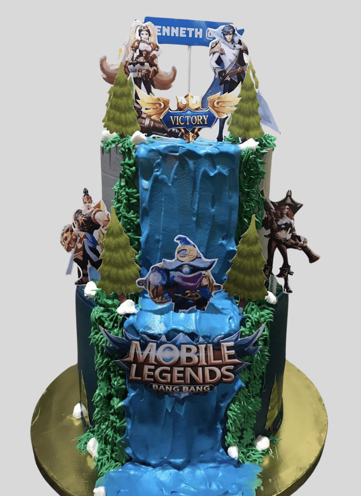 Inviting Mobile Legends Cake