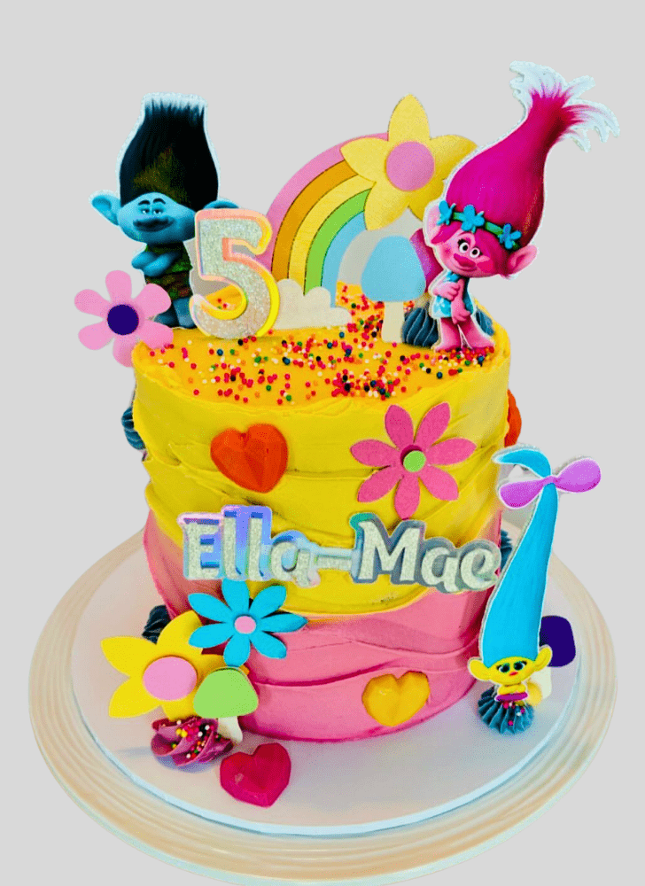 Fascinating Trolls Cake