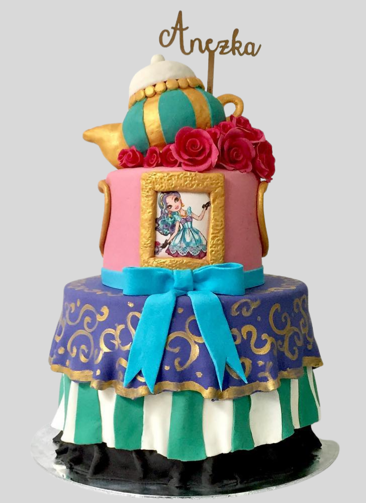 Grand Ever After High Cake