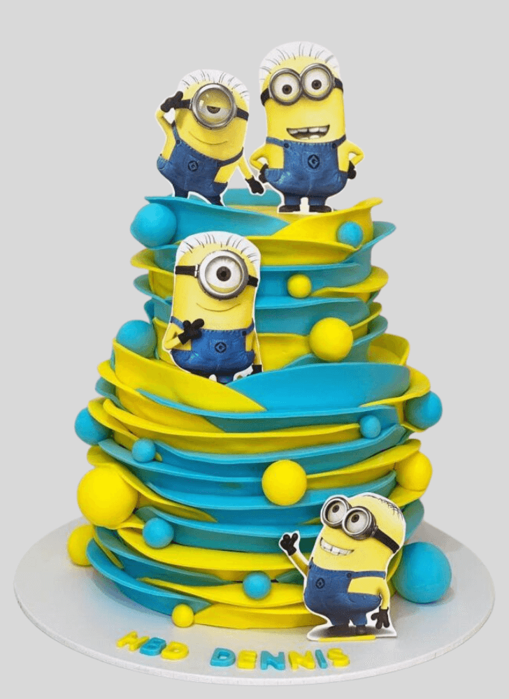 Pretty Despicable Me Cake