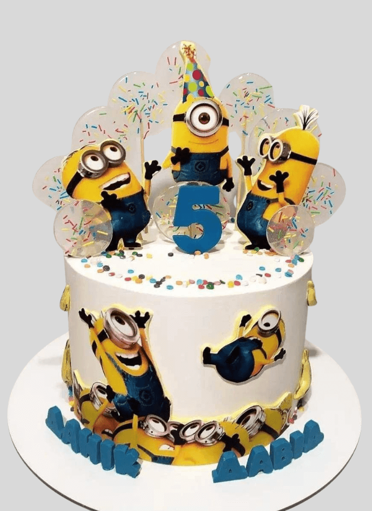 Wonderful Despicable Me Cake Design