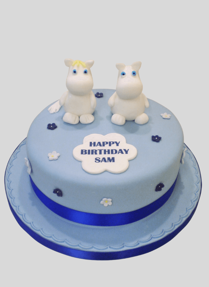 Pleasing Moomin Cake
