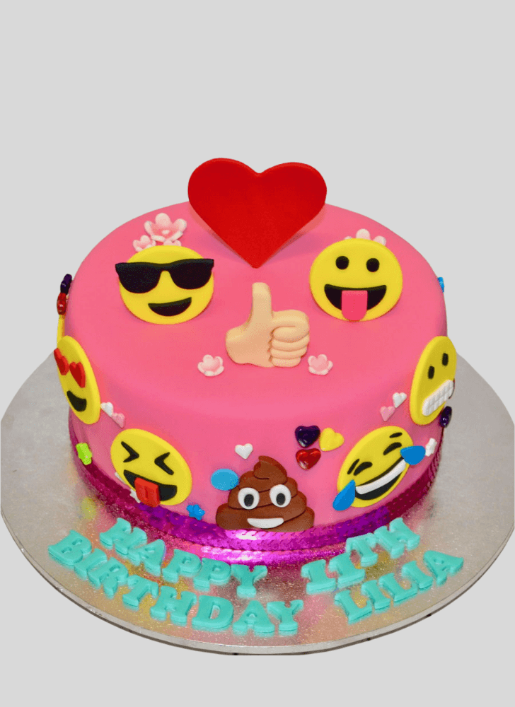 Grand Emoji Cake