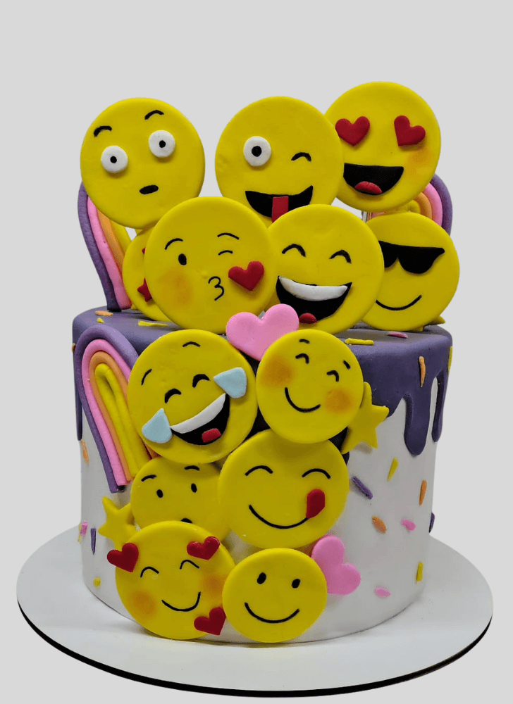 Pleasing Emoji Cake