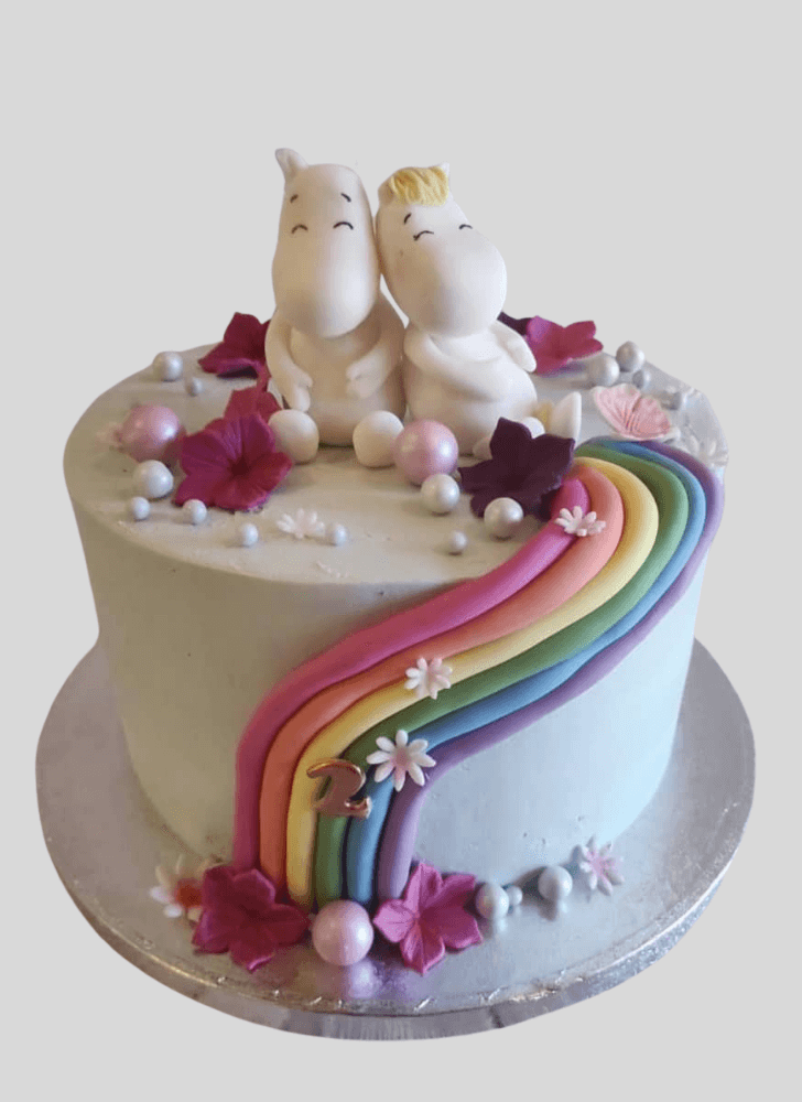Refined Moominvalley Cake