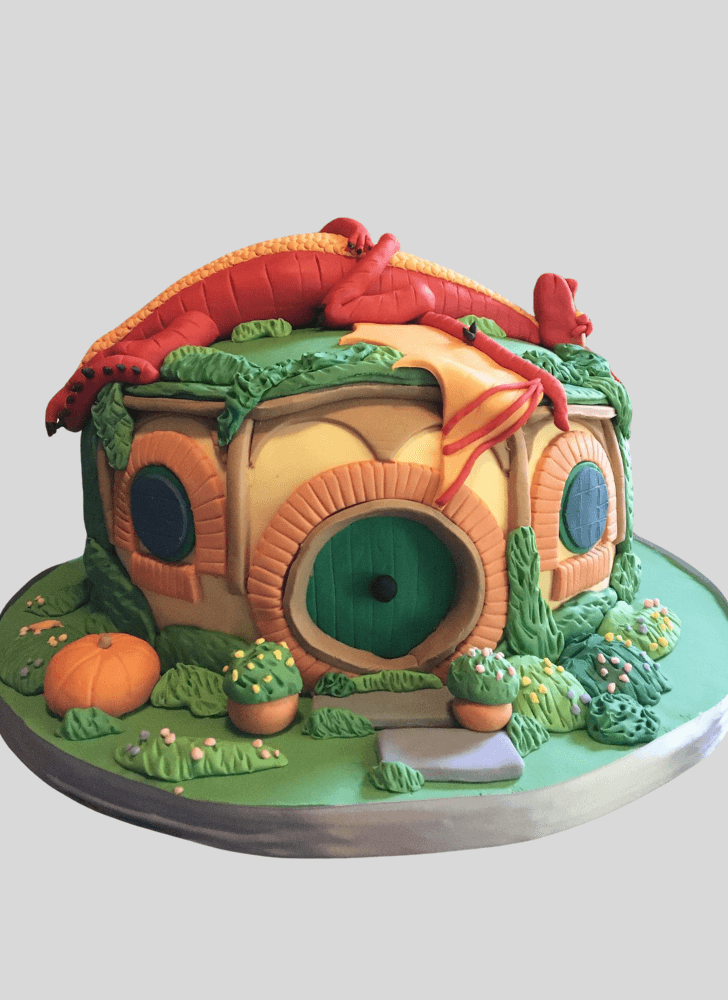 Lovely Smaug Cake Design