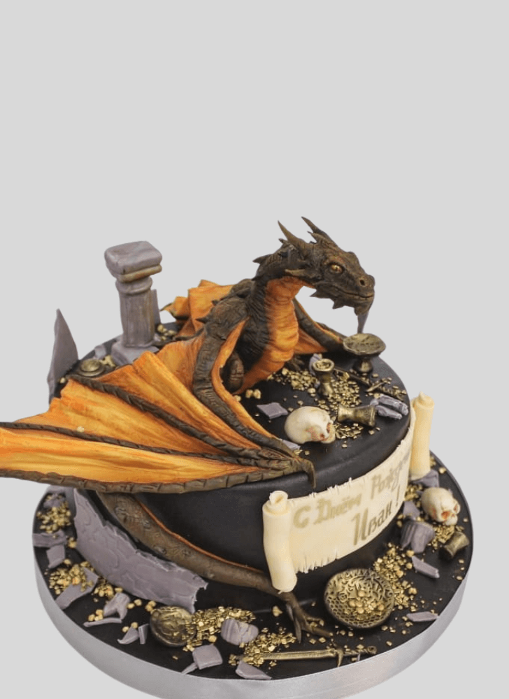 Wonderful Smaug Cake Design
