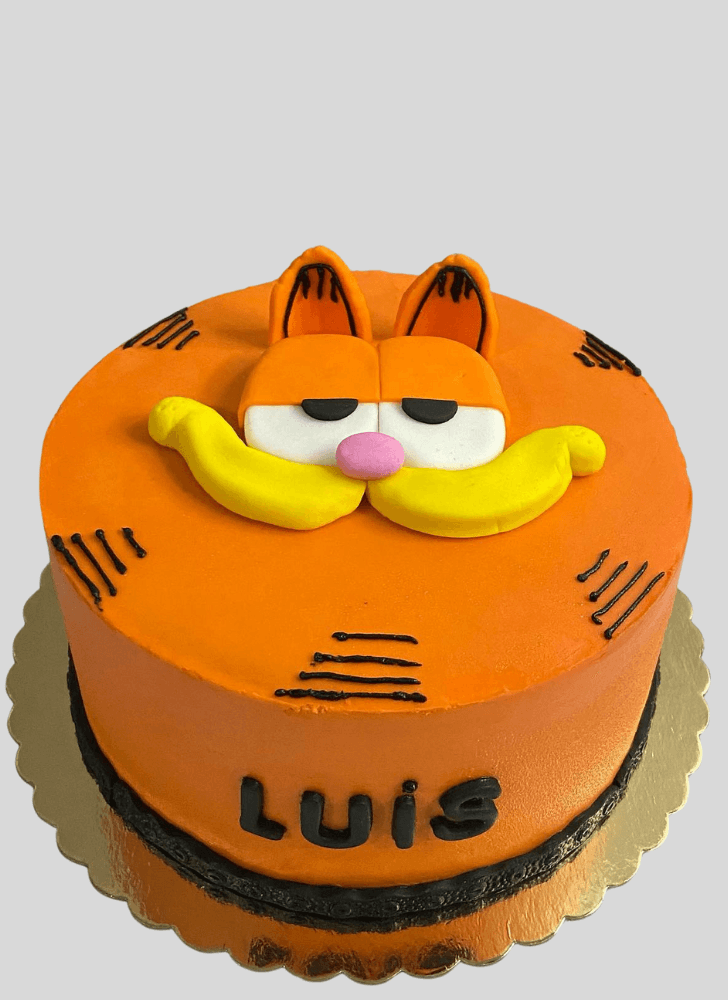 Beauteous Garfield Cake