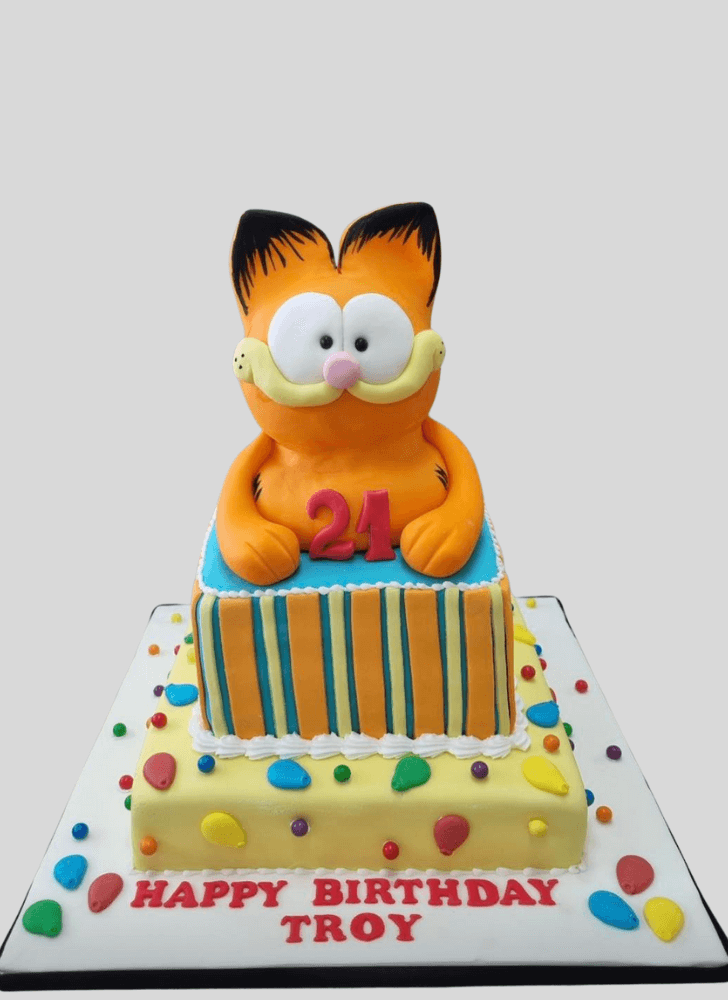 Enticing Garfield Cake
