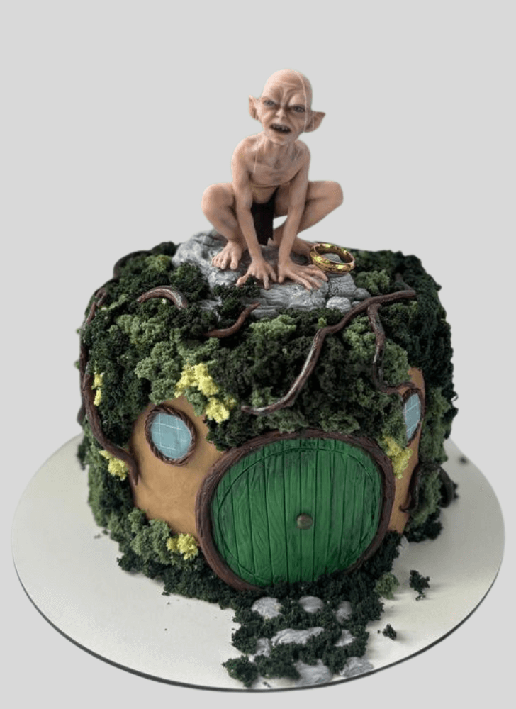 Good Looking Gollum Cake