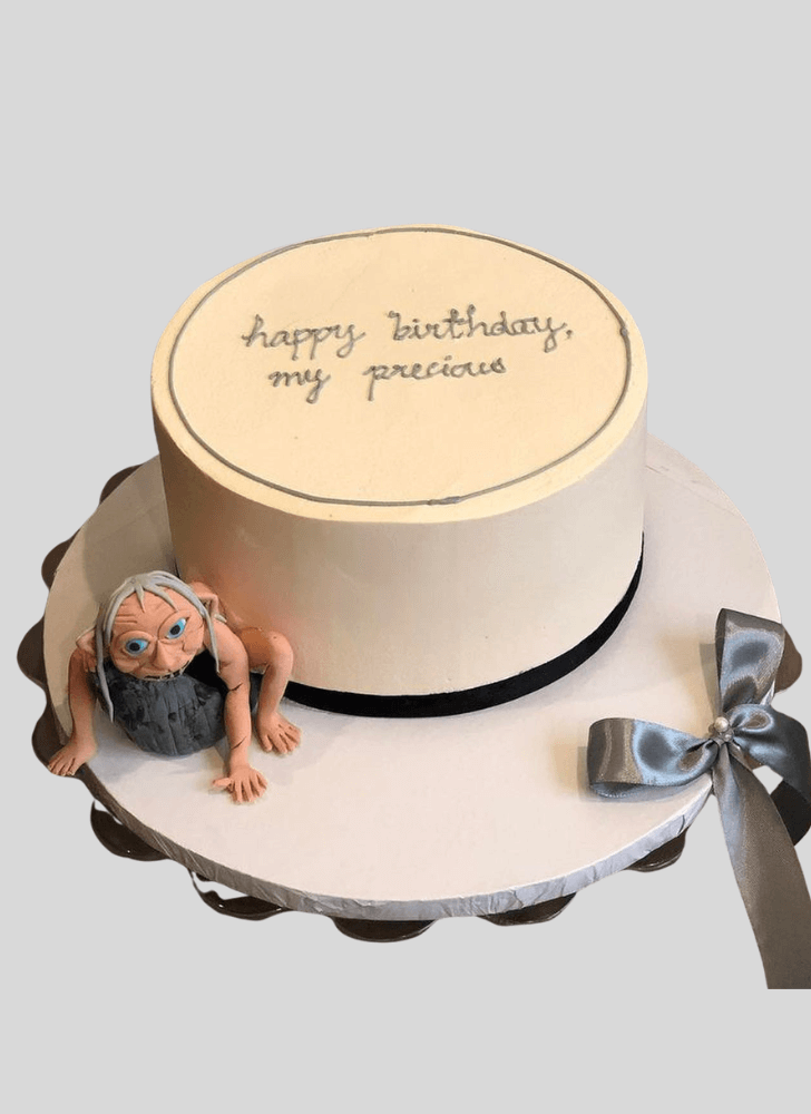 Lovely Gollum Cake Design