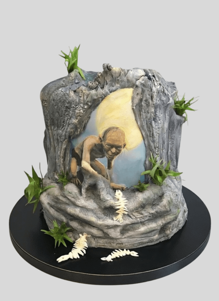 Pretty Gollum Cake