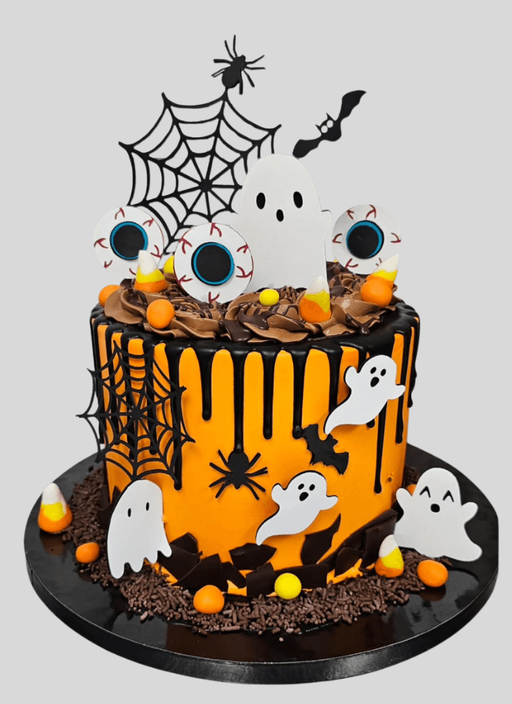 Shapely Scary Cake