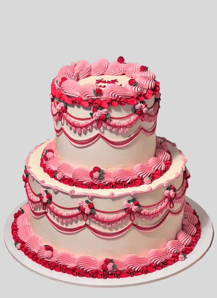 Resplendent Lambeth Cake