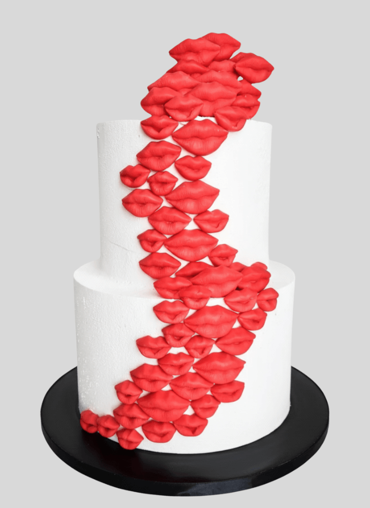 Alluring Lips Cake
