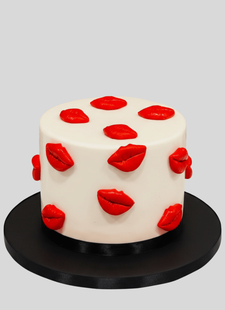 Appealing Lips Cake