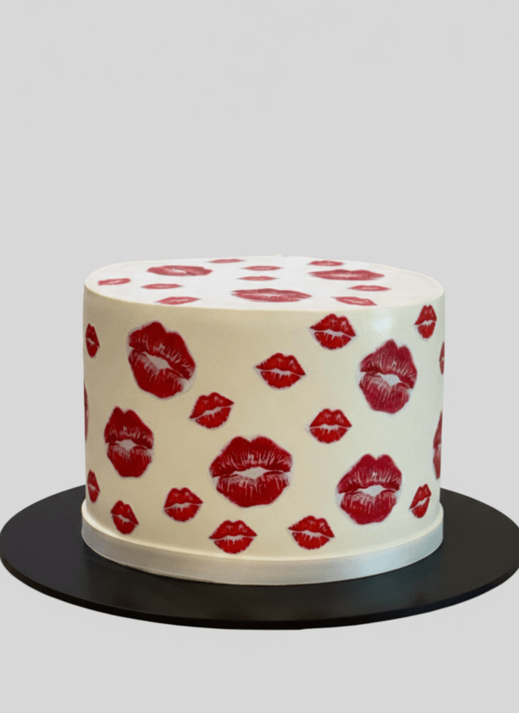 Classy Lips Cake